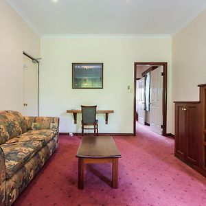 One-Bedroom Spa Apartment