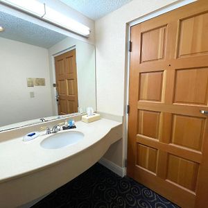 Queen Room Two Queen Beds Walk Shower