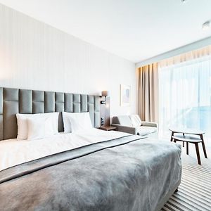Deluxe Double Room balcony air conditioning