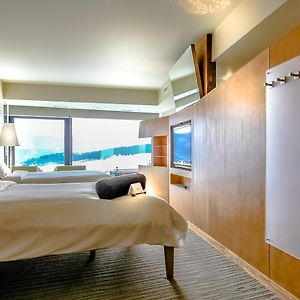 Superior Queen Room Two Queen Beds Mountain View