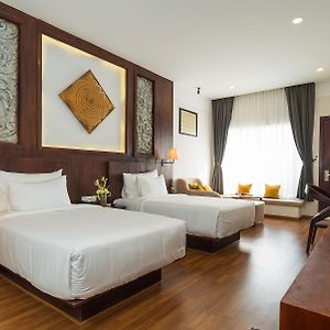 Deluxe Twin Room Balcony