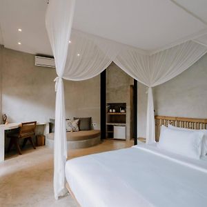 Deluxe Bamboo Room