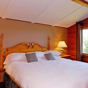 One-Bedroom Cottage