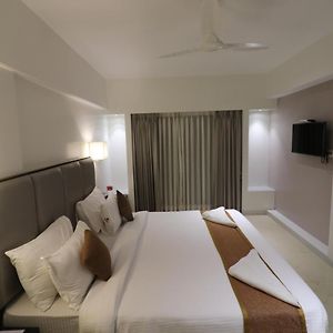 AC Executive Sea View Room