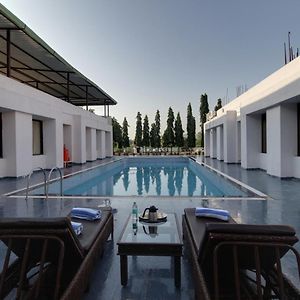 Fateh Vilas Hotel & Resort