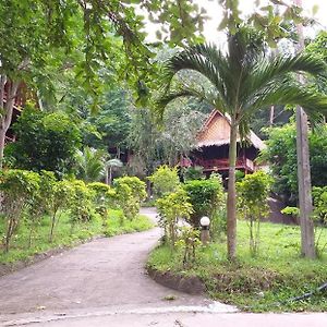 Deluxe Bungalow