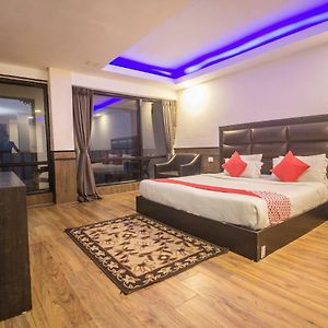 Comfort Triple Room Shower