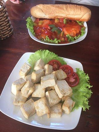 Hoa's Coffee & Food