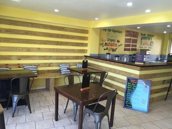 Mr Papaya's Juice-Bar-Crepes-Desert