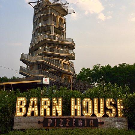 Barn House Pizzeria