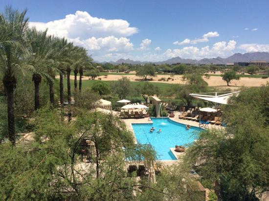 McDowell Market & Grill