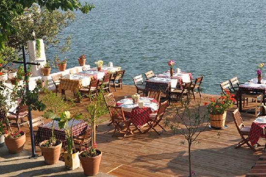 Gel Gor Restaurant and Bar