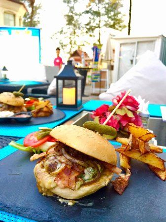 Hakan's Bar Restaurant