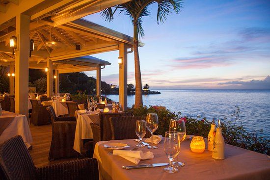 The Cove Restaurant at The Blue Waters Resort