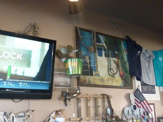 All Y'alls Bar and Grill