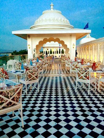 Aravali Lakeview by Radisson Blu Udaipur
